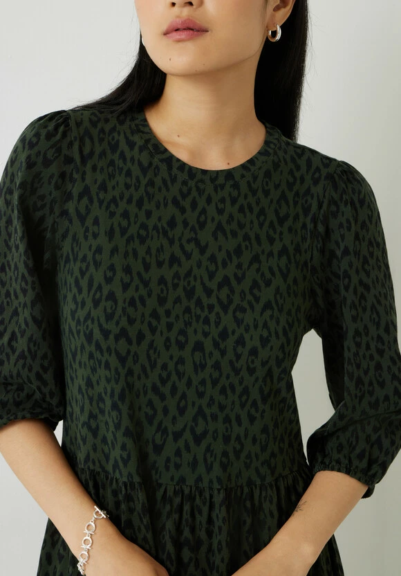 Athena Jersey Tier Dress 5 Athena Jersey Tier Dress - Image 3