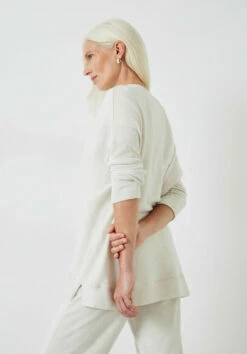 Elle Supersoft V-Neck Top -TrendyLuxe Store 003499 4465 03