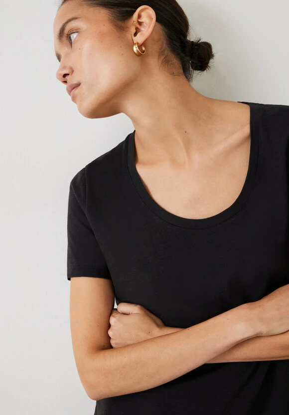 Hari Scoop Neck Cotton Slub T-Shirt 6 Hari Scoop Neck Cotton Slub T-Shirt - Image 4