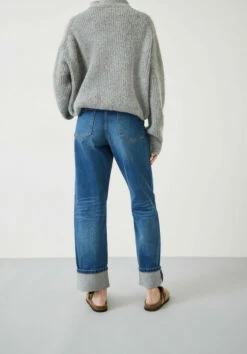 Agnes Straight Jeans -TrendyLuxe Store 005895 2825 03