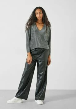 Annika Sparkle V Neck Top -TrendyLuxe Store 007048 2986 02