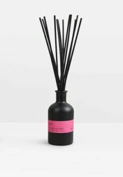 Hush Diffuser - Fig & Blackberry Leaf 12 Hush Diffuser - Fig & Blackberry Leaf -TrendyLuxe Store 007370 0002 07 7