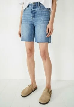 Lloyd Long Boyfriend Short -TrendyLuxe Store 008409 2797 04