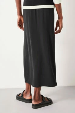 Anya Split Maxi Skirt -TrendyLuxe Store 008871 0456 03