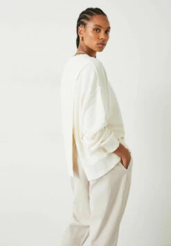 Grainne Open Back Sweatshirt -TrendyLuxe Store 009072 0265 03