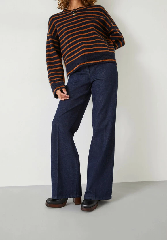 Viola Clean Jeans 4 Viola Clean Jeans - Image 2