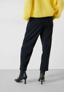 Ruby Check Wool Blend Trousers -TrendyLuxe Store 009372 3170 03