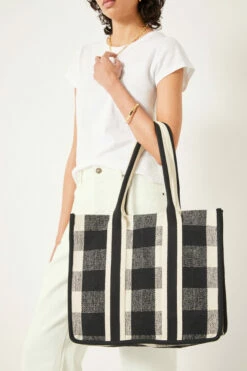 Gigi Check Textile Tote Bag -TrendyLuxe Store 009414 0456 03