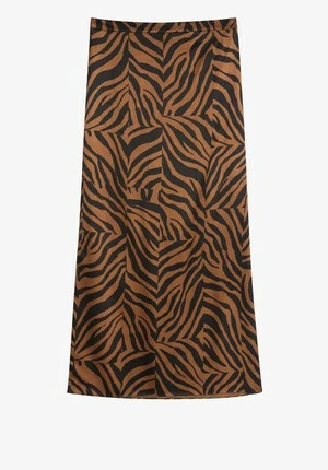 Hari Scoop Neck Cotton Slub T-Shirt 8 Hari Scoop Neck Cotton Slub T-Shirt - Image 6