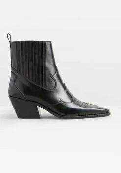 Finch Leather Boots 20 Finch Leather Boots -TrendyLuxe Store 009551 0456 07 2