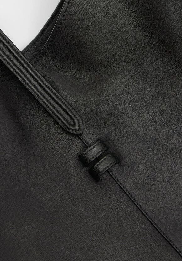 Isla Leather Scoop Tote Bag 5 Isla Leather Scoop Tote Bag - Image 3