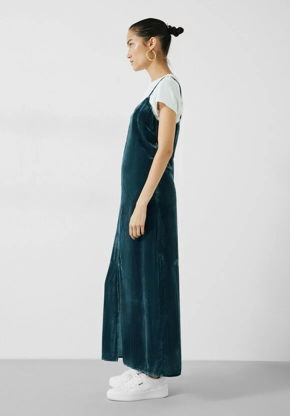 Leila Split Velvet Midi Dress 6 Leila Split Velvet Midi Dress - Image 4