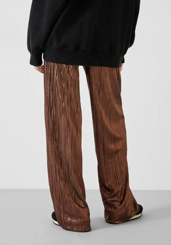 Reva Pleated Wide-Leg Trousers 4 Reva Pleated Wide-Leg Trousers - Image 3