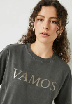 Vamos Crew Neck T-Shirt 14 Vamos Crew Neck T-Shirt -TrendyLuxe Store 009878 4277 04