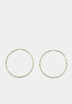 Bonvo Leo Zodiac Necklace -TrendyLuxe Store 010082 3037 07