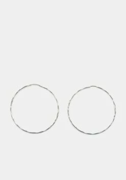 Anais Statement Hammered Hoops