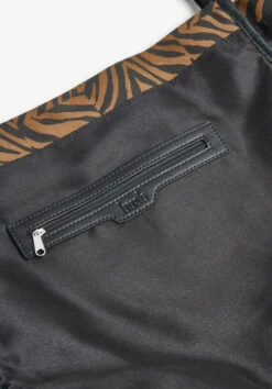 Vero Zebra Print Tote Bag 21 Vero Zebra Print Tote Bag -TrendyLuxe Store 010214 4397 03