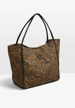 Vero Zebra Print Tote Bag 22 Vero Zebra Print Tote Bag -TrendyLuxe Store 010214 4397 04