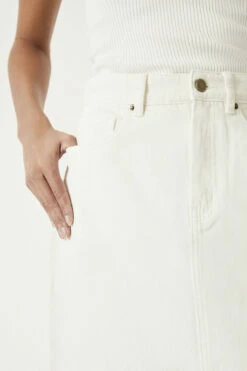 Jaz Denim Maxi Skirt 23 Jaz Denim Maxi Skirt -TrendyLuxe Store 010296 2855 04