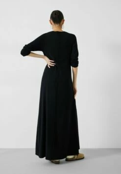 Talen Long Sleeved Knitted Maxi Dress 10 Talen Long Sleeved Knitted Maxi Dress -TrendyLuxe Store 010594 0456 03